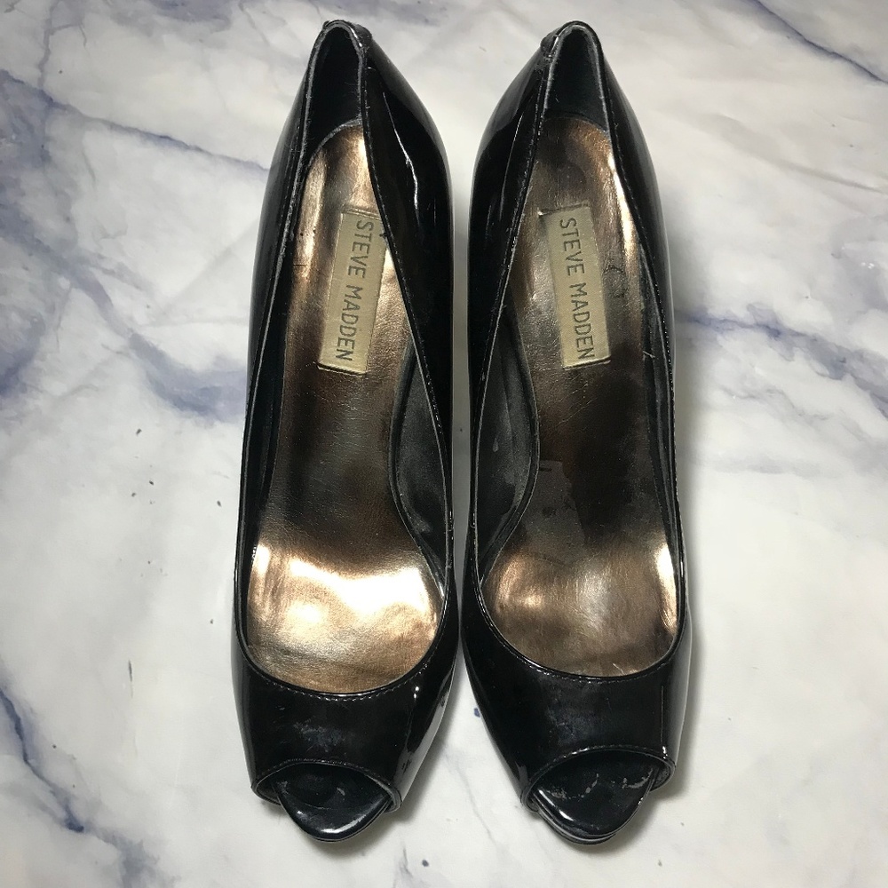 Steve Madden Black & Leopard Patent Leather Heels - Picture 2 of 8